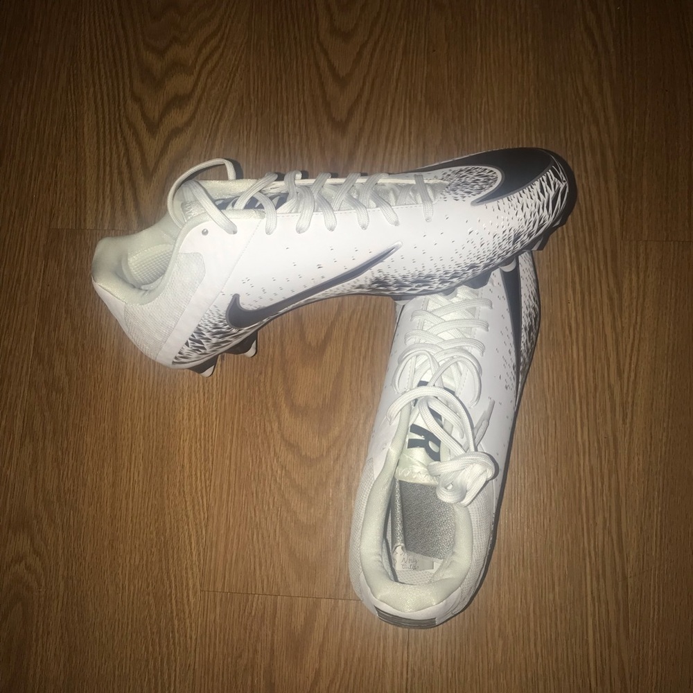 Nike cleats size (11)